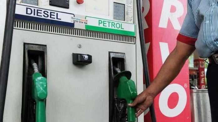 Petrol and diesel today's prices at the fresh record: Here are fuel prices in your city today