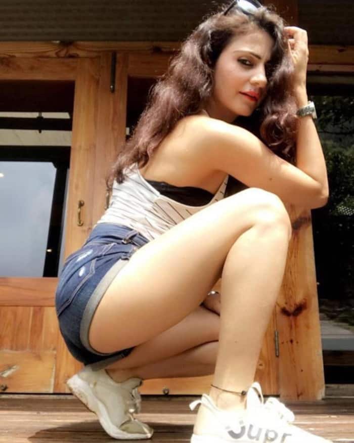 Hot and Sexy Ullu Actresses Turning Up the Heat on the Internet 10 neethu wadhwa hot and sexy photos 202204 1673009471