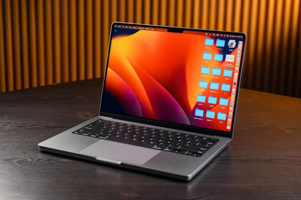 Apple to Launch New MacBook Pro Models Soon: Expected Prices, Specs and Features